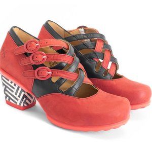 Barely worn!! FLUEVOG HOPEFULS: LUXON 3 STRAP Sz 9